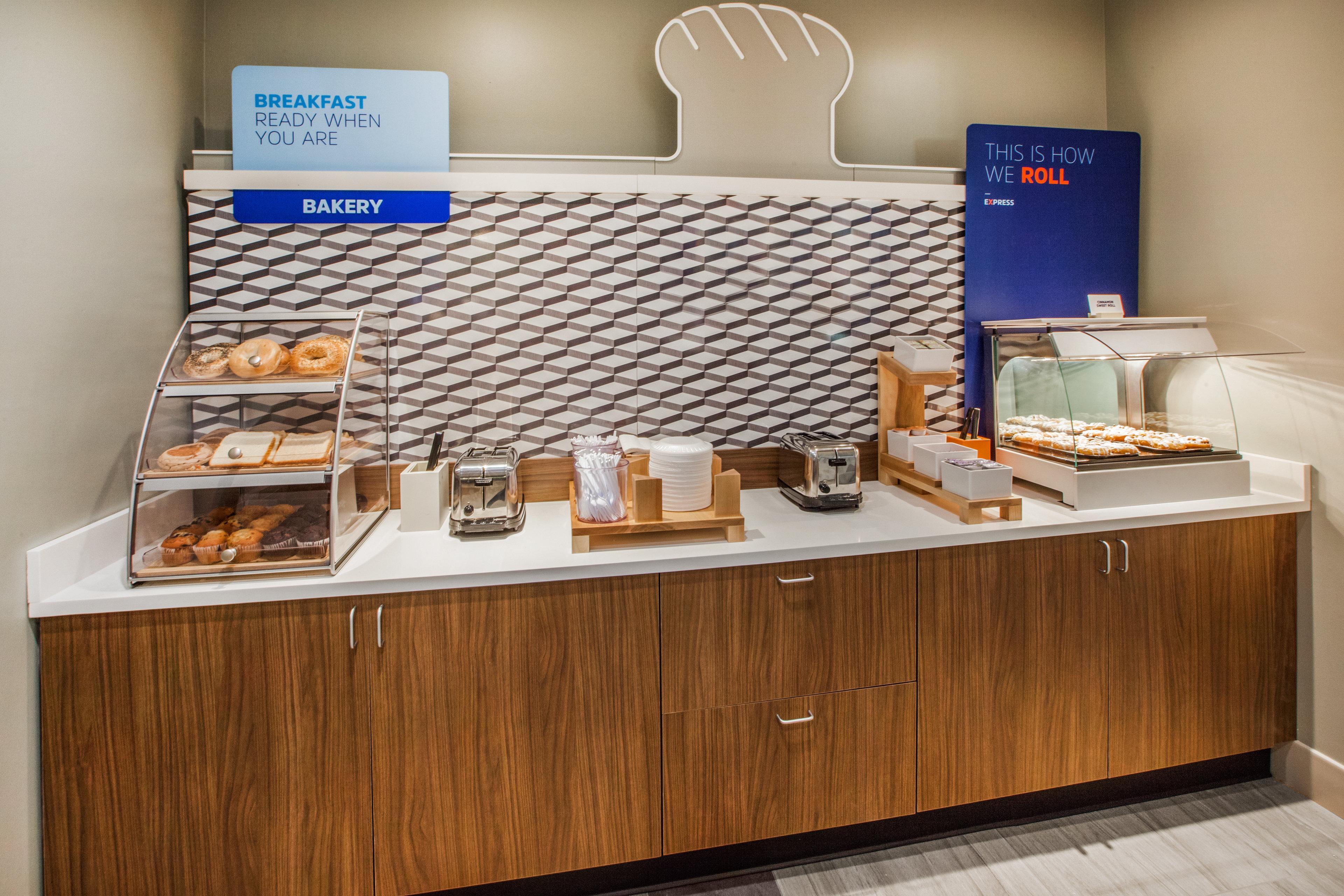 Holiday Inn Express & Suites Clear Spring By Ihg Esterno foto